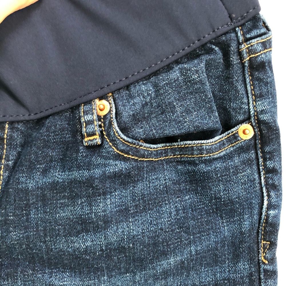 GAP Dark Wash Maternity Jeans Sz 26